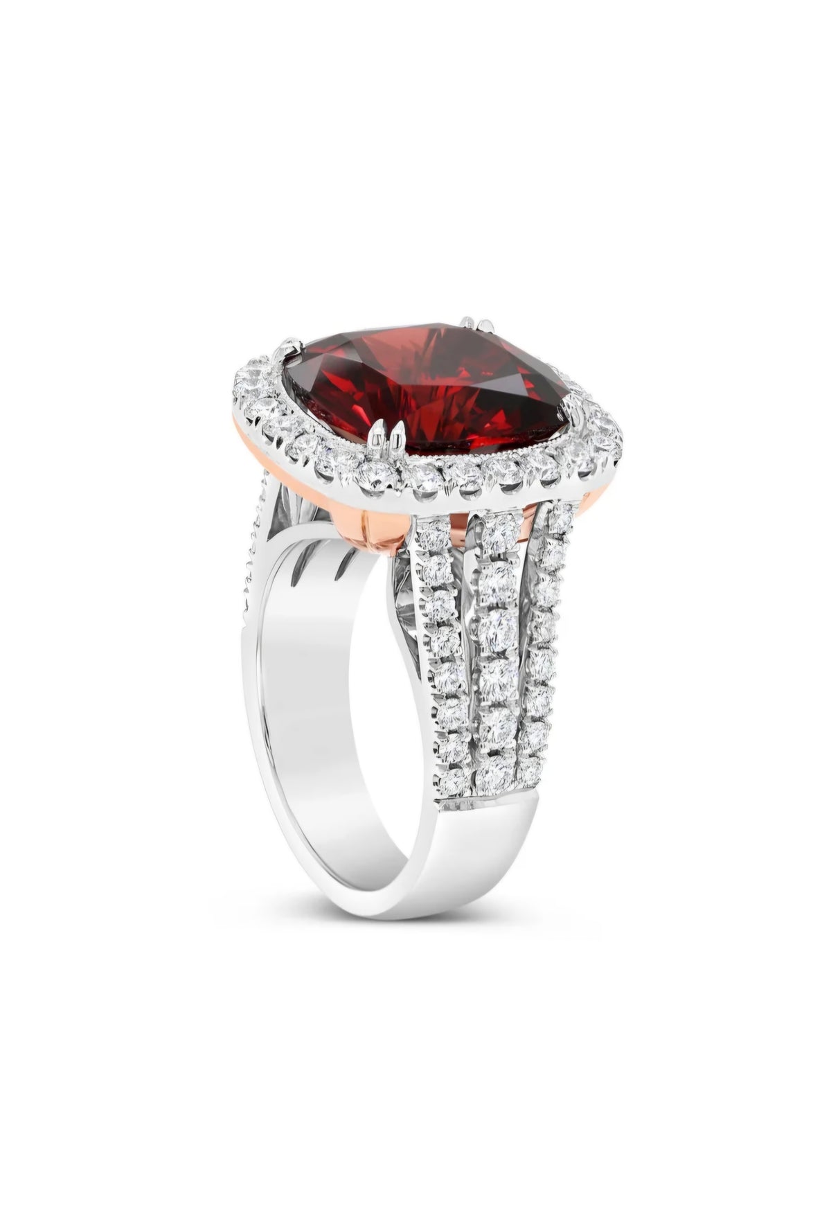 FAIRFAX & ROBERTS 1858 Manhattan Collection Malaya Garnet and Diamond Cocktail Ring